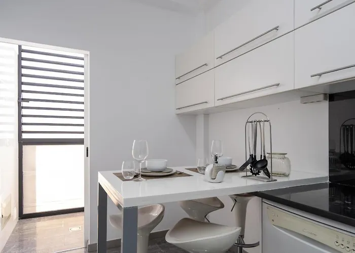 View By Homie Funchal (Madeira)